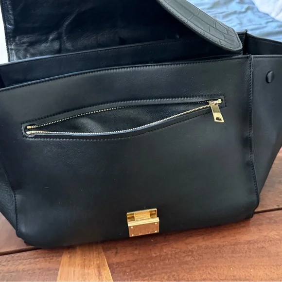 Celine Trapeze Black Croc-Embossed Shoulder Bag - Picture 4 of 6